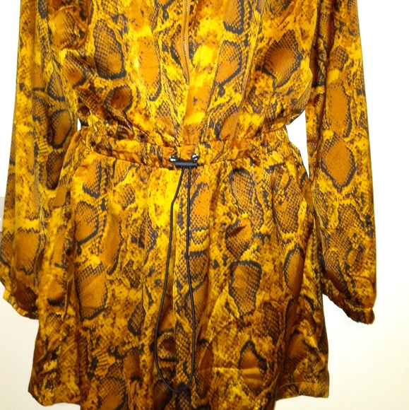 No1 Los Angeles Snakeskin Short Romper - Picture 2 of 8